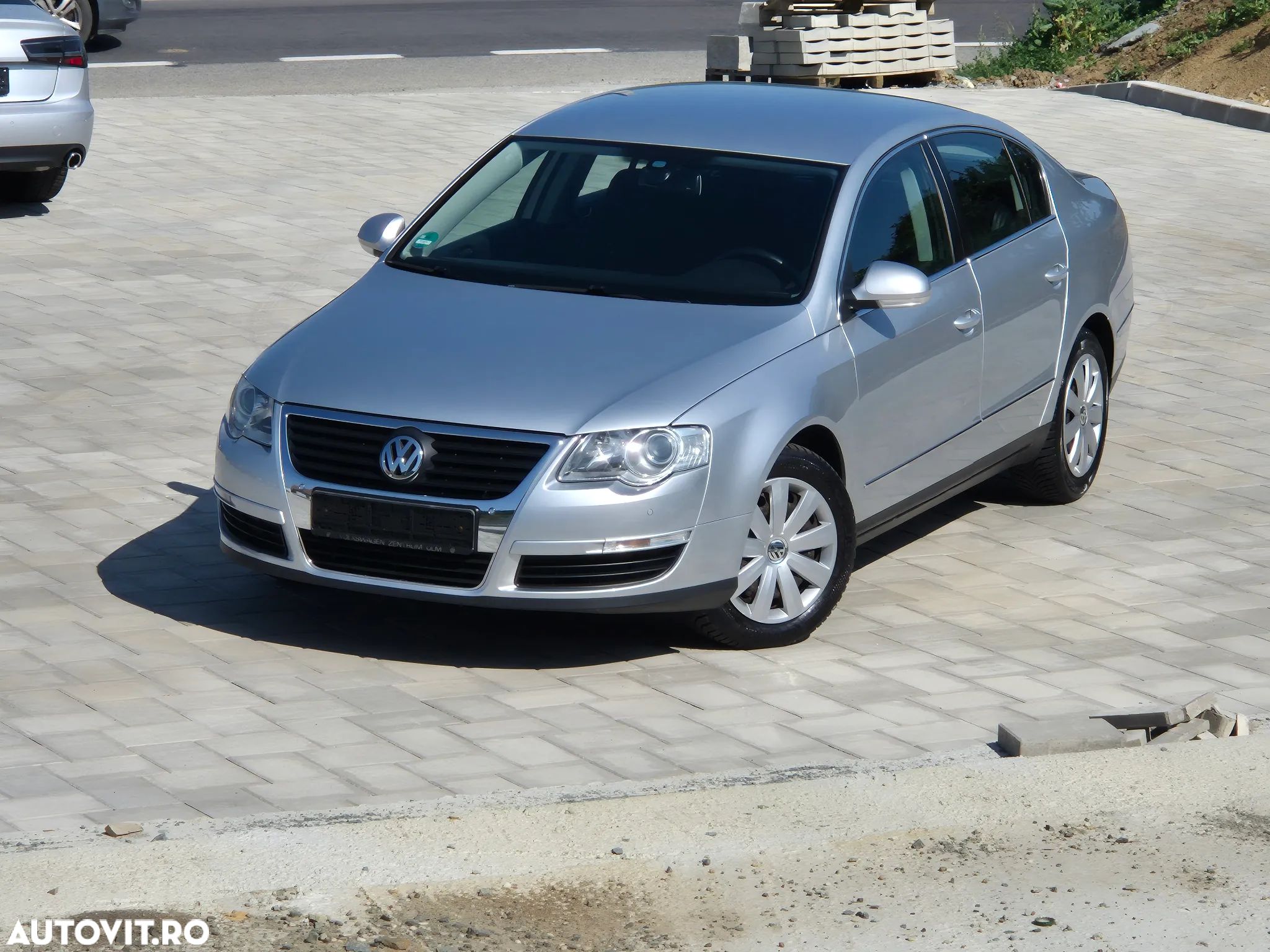 Volkswagen Passat Variant 1.8 TSI Automatik Comfortline - 1