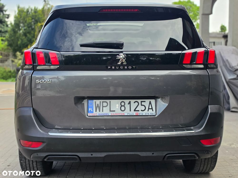 Peugeot 5008 - 9