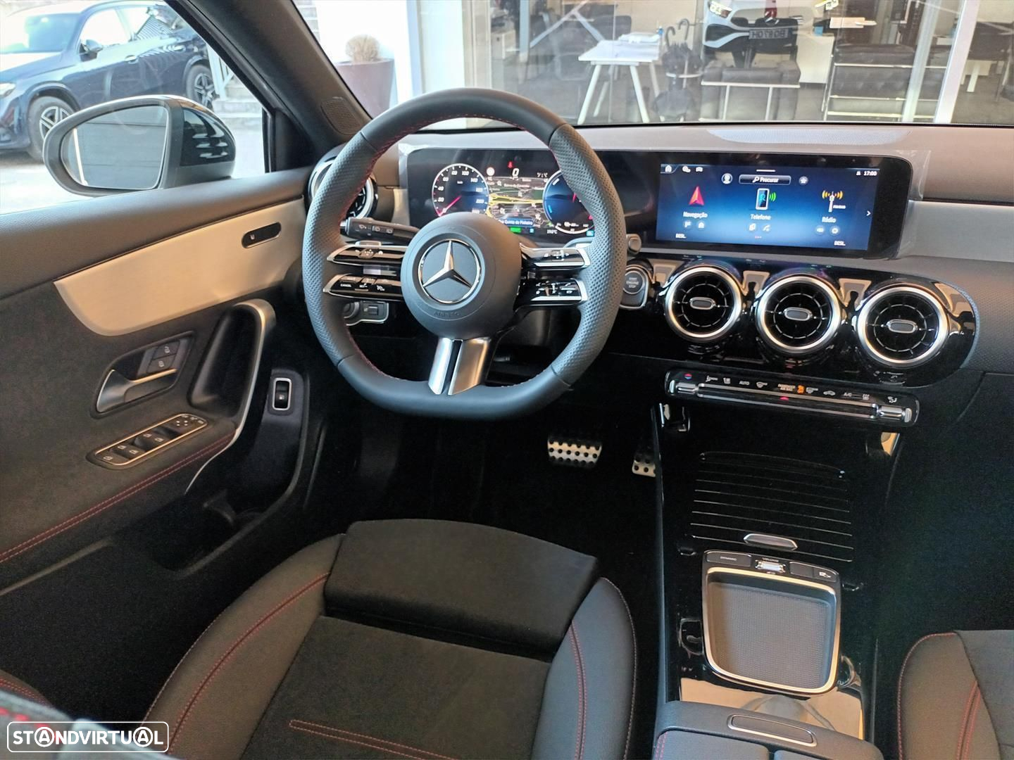Mercedes-Benz A 250 e - 17