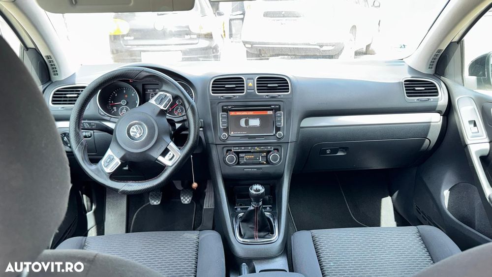 Volkswagen Golf - 13