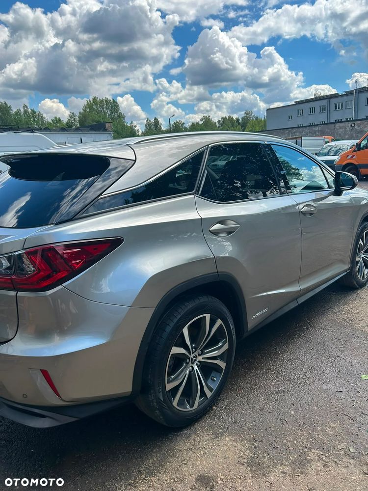Lexus RX - 18