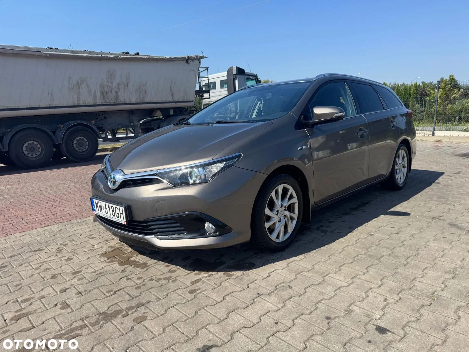 Toyota Auris 1.8 VVT-i Hybrid Automatik Comfort - 1