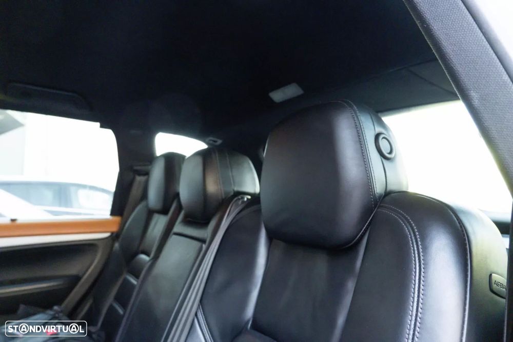 Porsche Cayenne - 15