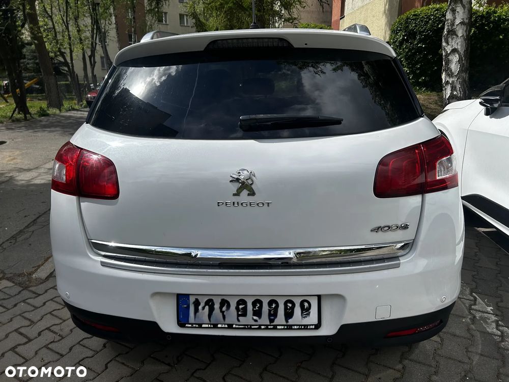 Peugeot 4008 - 10