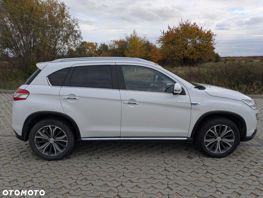 Peugeot 4008 - 3