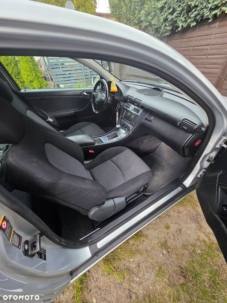 Mercedes-Benz Klasa C 220 CDI Automatik - 4