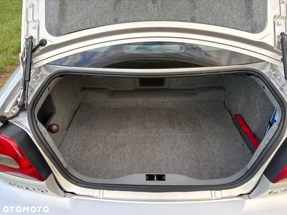Volvo C70 2.4 - 23