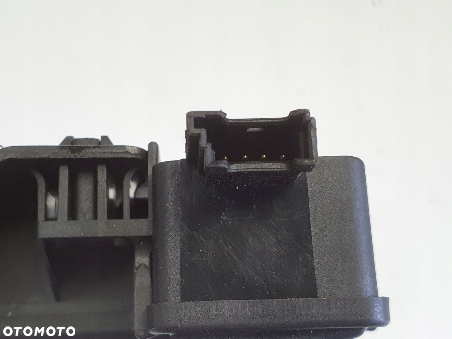 BMW E46 E90 E91 ZAMEK KLAPY BAGAŻNIKA 8196401 - 8