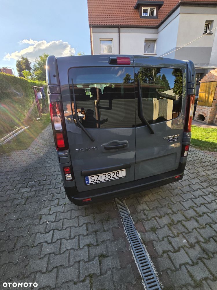 Renault Trafic 2.0 dCi - 4