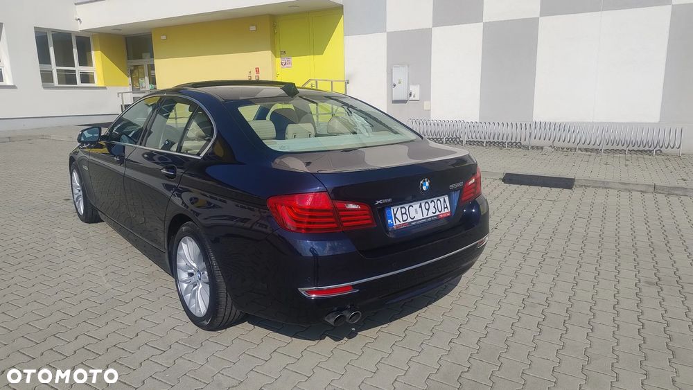 BMW Seria 5 528i xDrive Luxury Line - 23