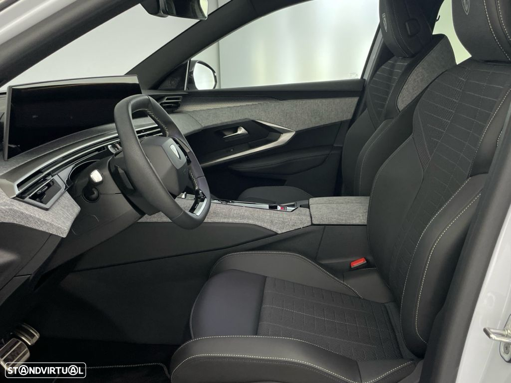 Peugeot 3008 1.2 Hybrid GT e-DCS6 - 11