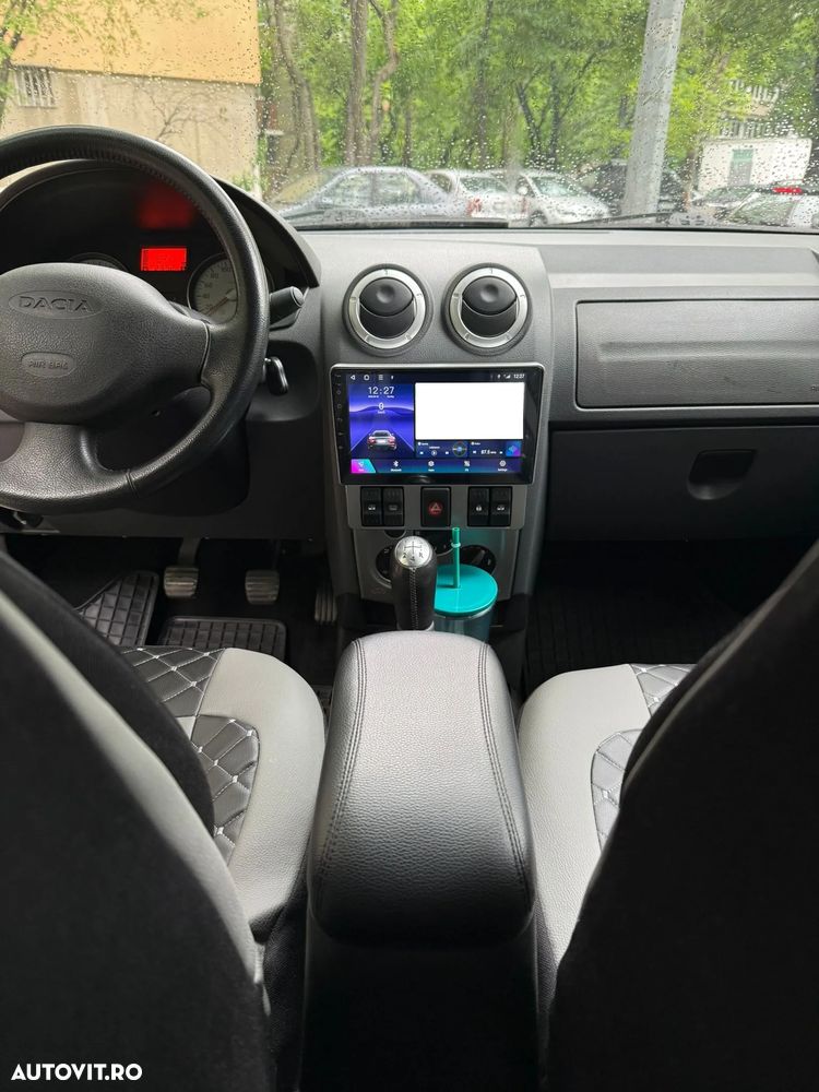 Dacia Logan 1.6 16V Prestige - 11