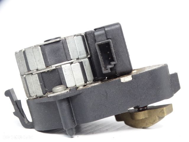 BMW 5 E39   X5 E53 Silniczek Siłownik Nagrzewnicy Przepustnicy Nawiewu Dmuchawy U2 64118363795 8363795 64116935443 6935443  BMW 520d 520i 525d 525i 525tds 528i 530i 540i M5 523i - 5