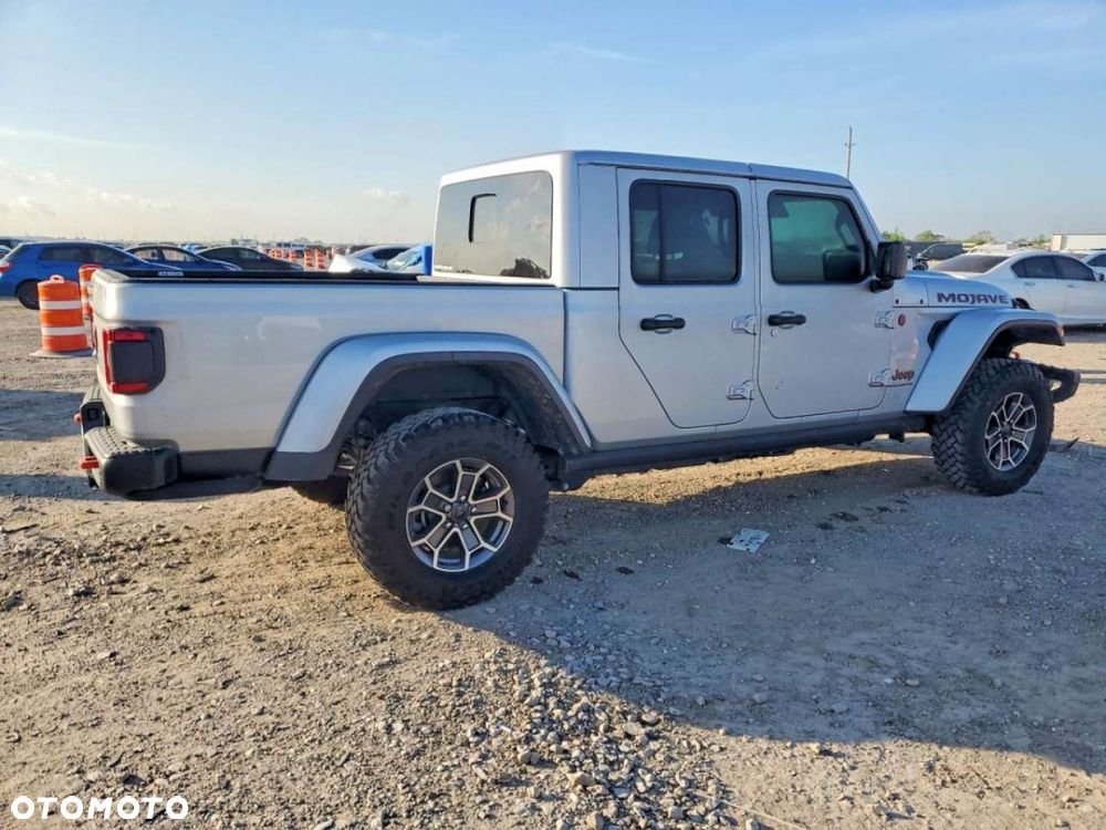 Jeep Gladiator - 3