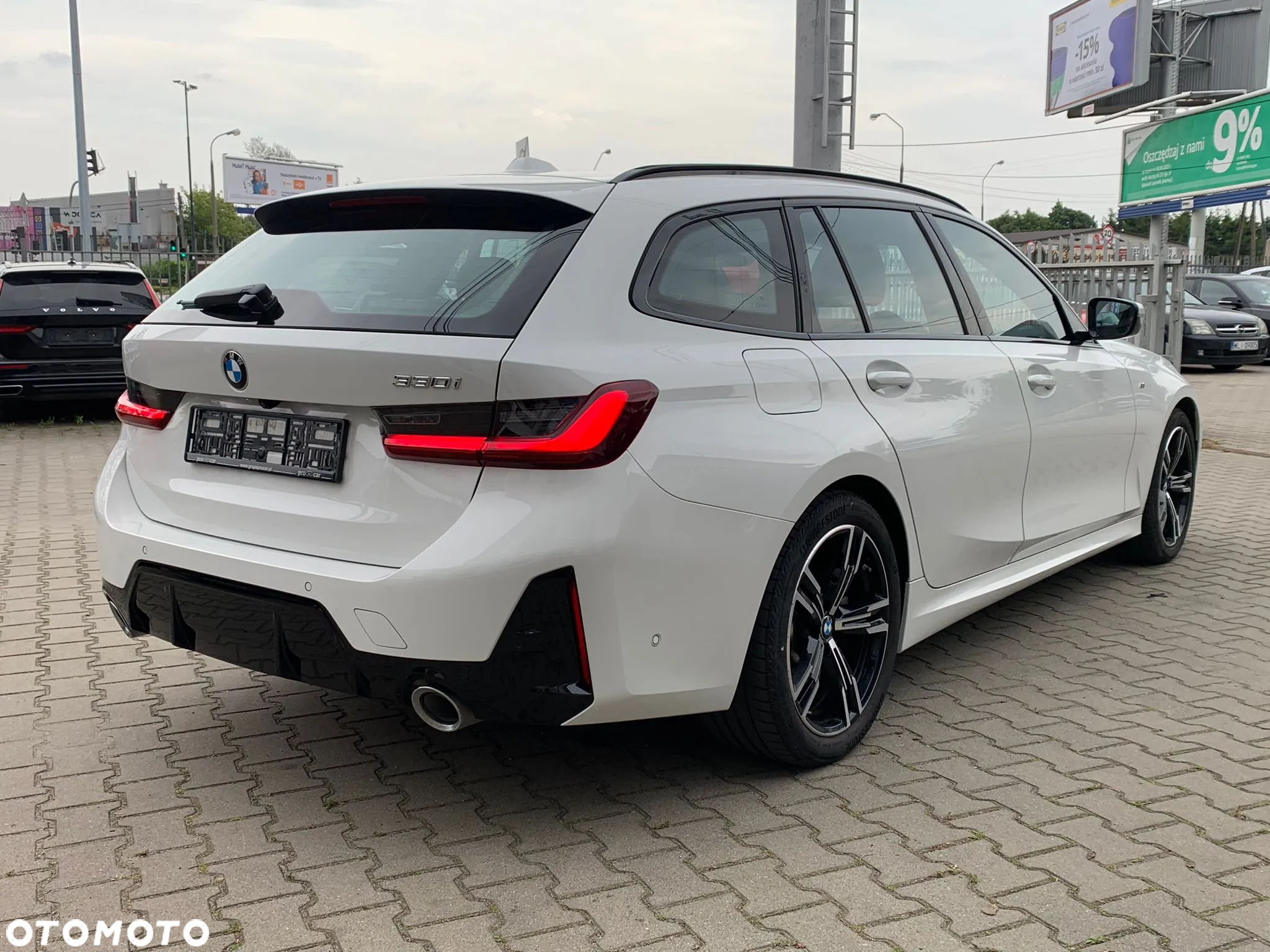 BMW Seria 3 330i M Sport - 5