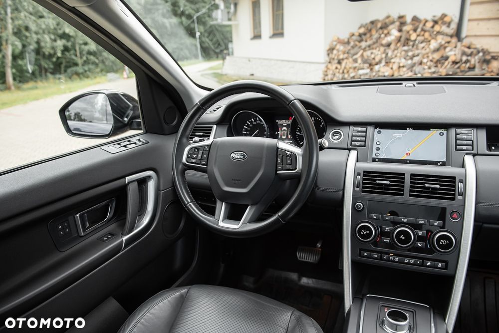 Land Rover Discovery Sport TD4 HSE Luxury - 31