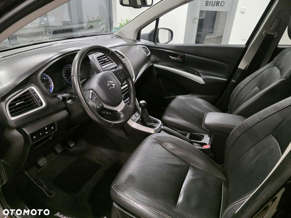 Suzuki SX4 S-Cross 1.6 XLED - 13