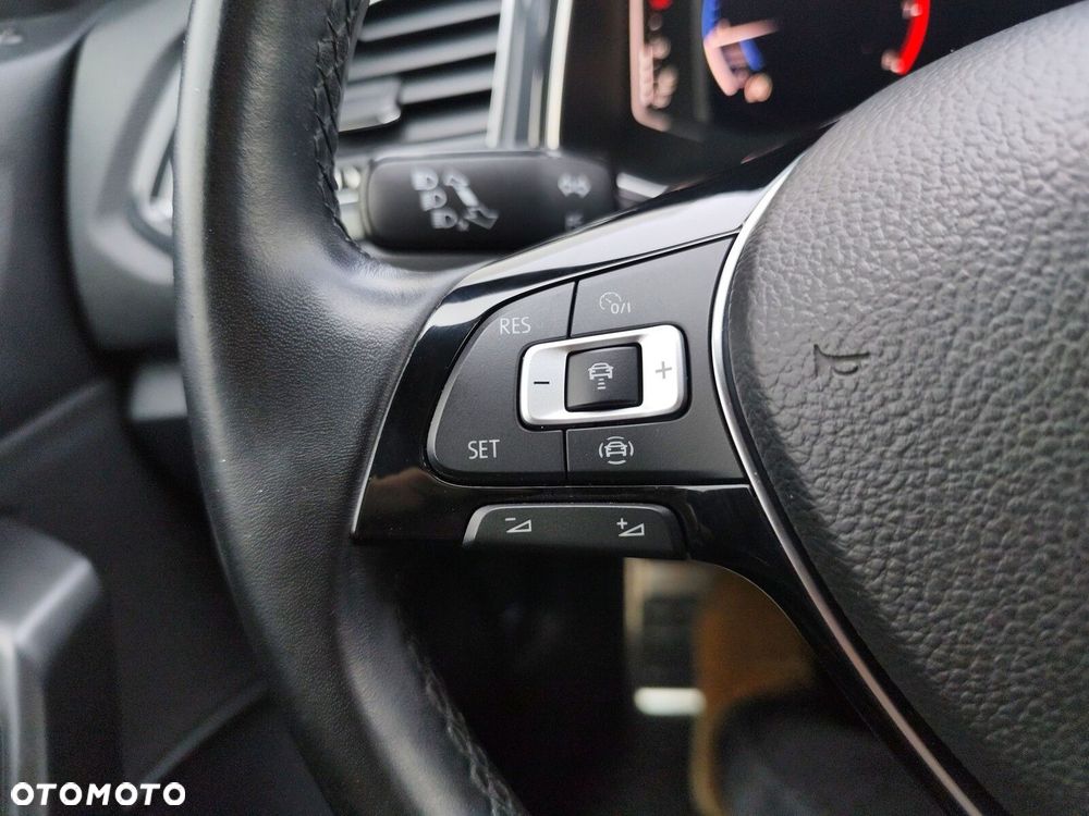 Volkswagen T-Roc 1.5 TSI ACT Premium - 22