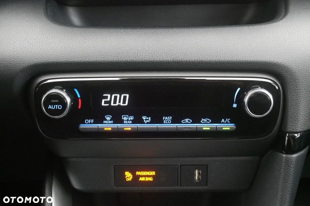 Toyota Yaris - 19