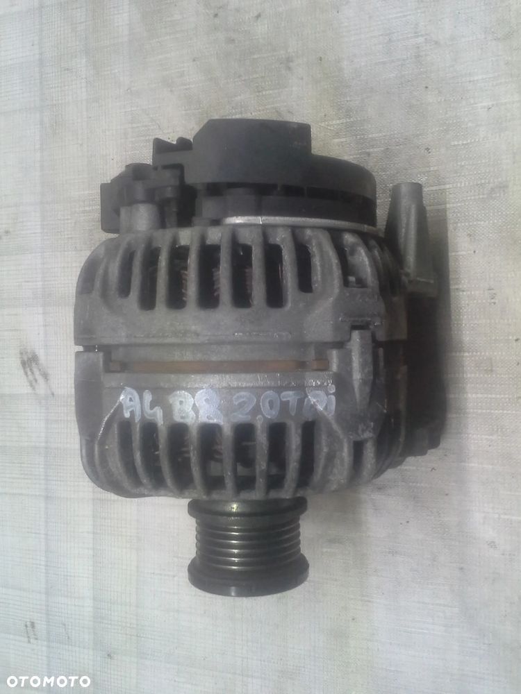 Audi A4 B8 2.0 TDi 143KM CAG CAGA alternator Bosch 140A 03G903016E  0124525114 - 2