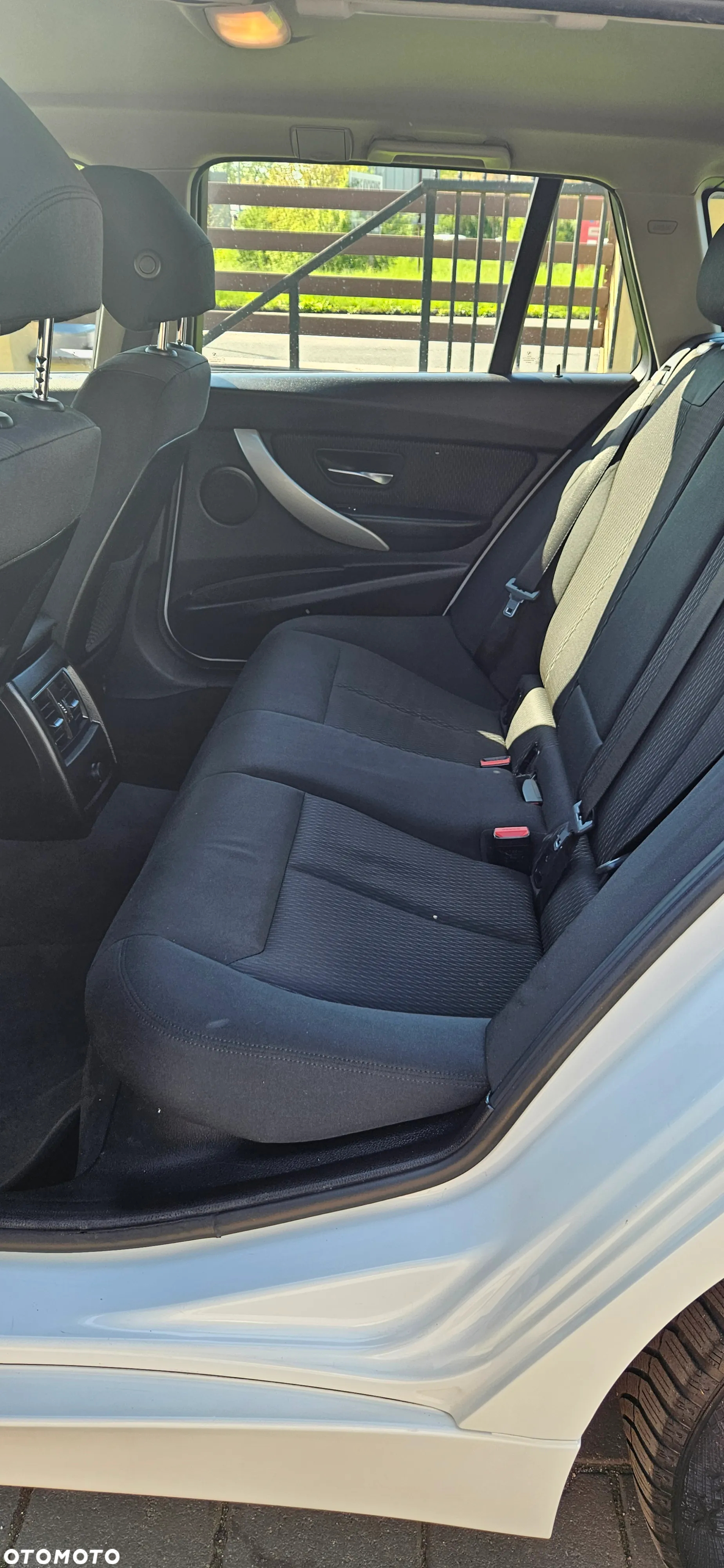 BMW Seria 3 320d Sport Line - 11