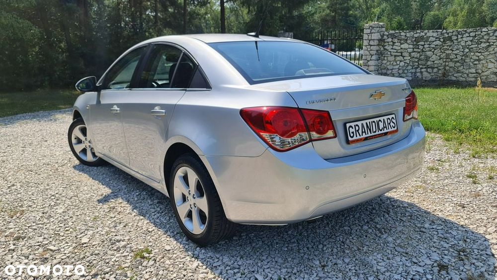 Chevrolet Cruze 1.8 LT - 5