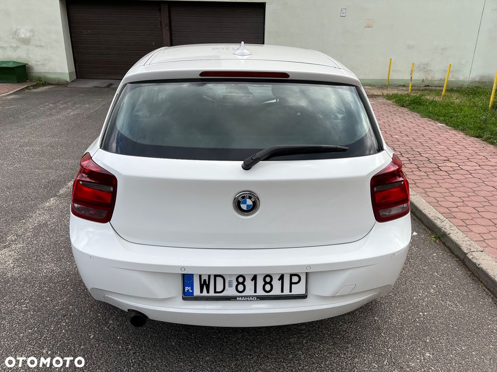 BMW Seria 1 114i - 6