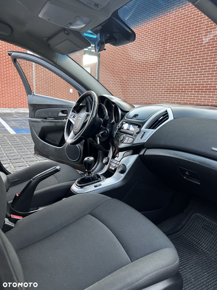 Chevrolet Cruze 1.8 LT - 14