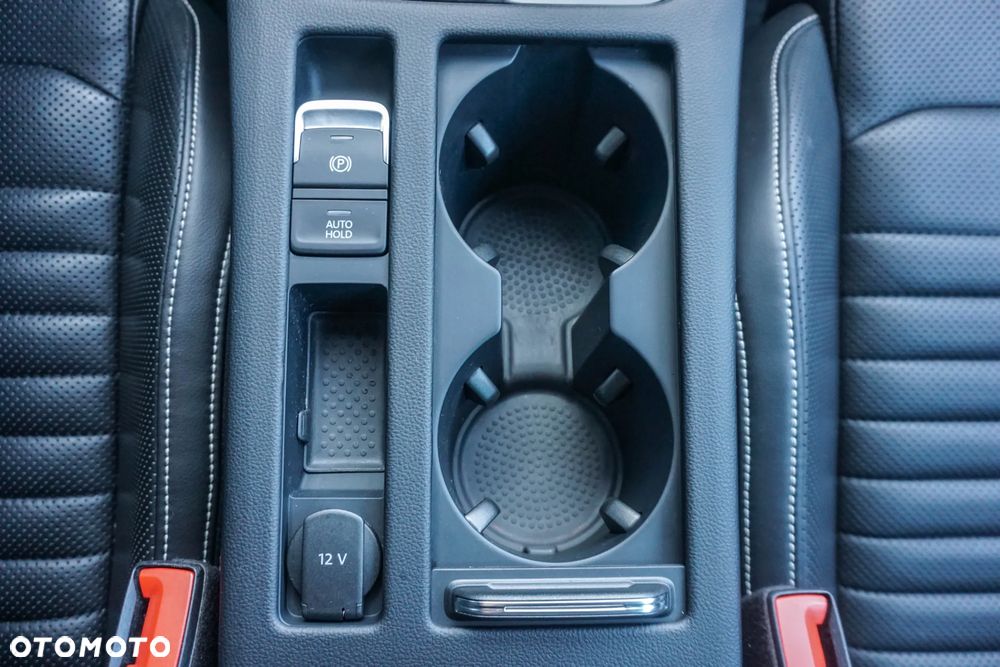 Volkswagen Passat 2.0 TSI 4Mot Elegance DSG - 23