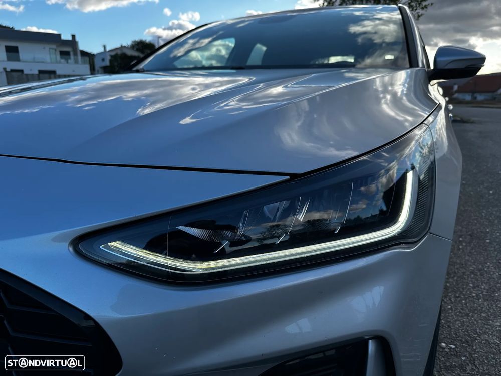 Ford Focus 1.0 EcoBoost MHEV ST-Line - 9