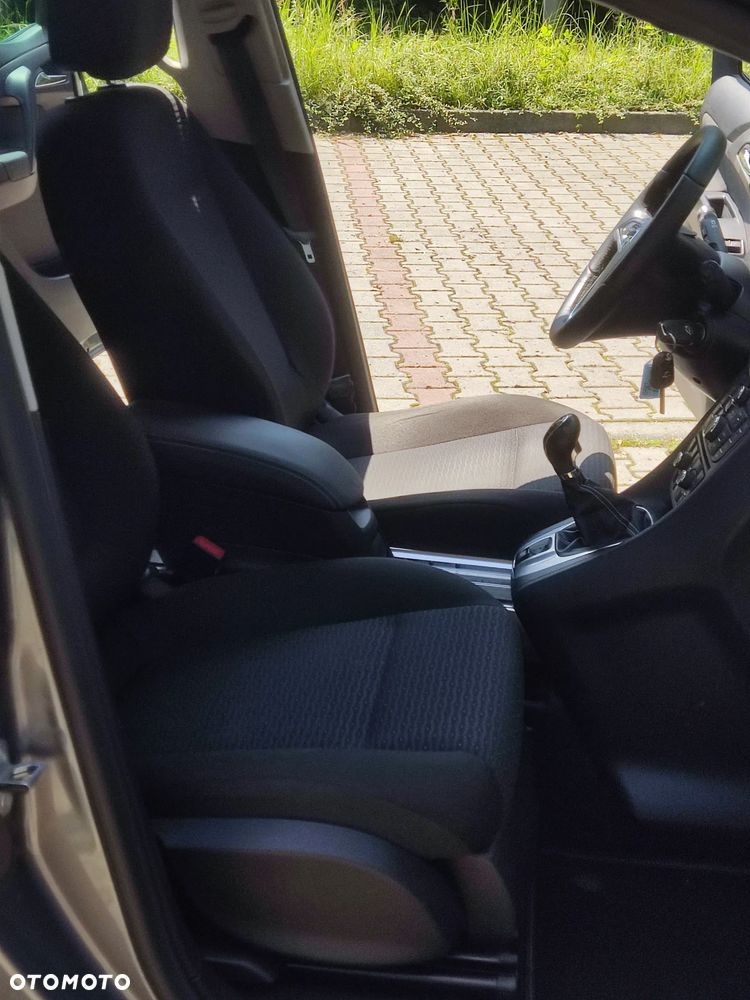 Opel Meriva 1.4 Ecoflex Innovation - 24