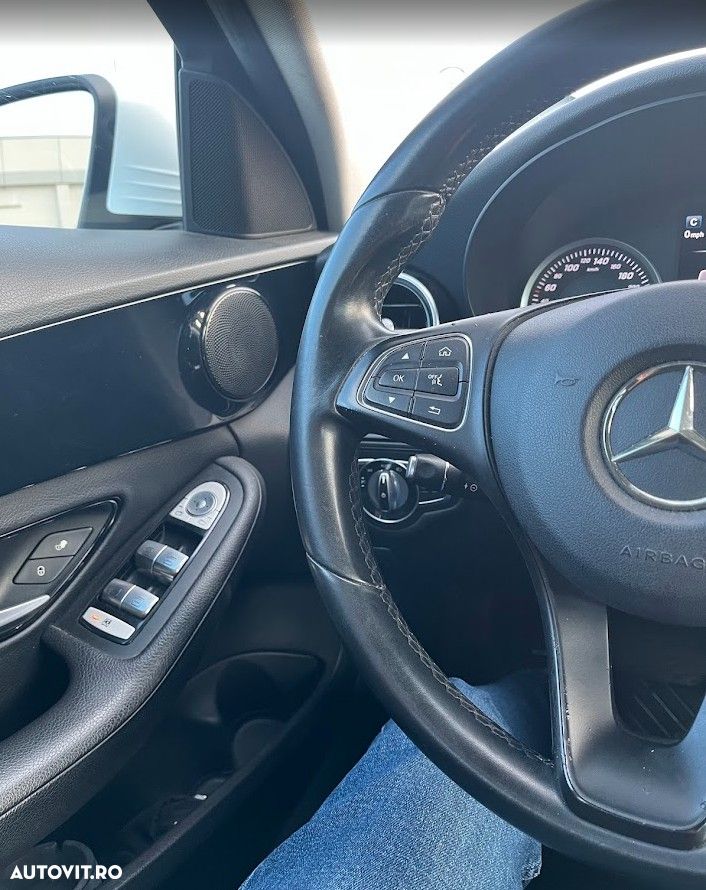 Mercedes-Benz C - 9