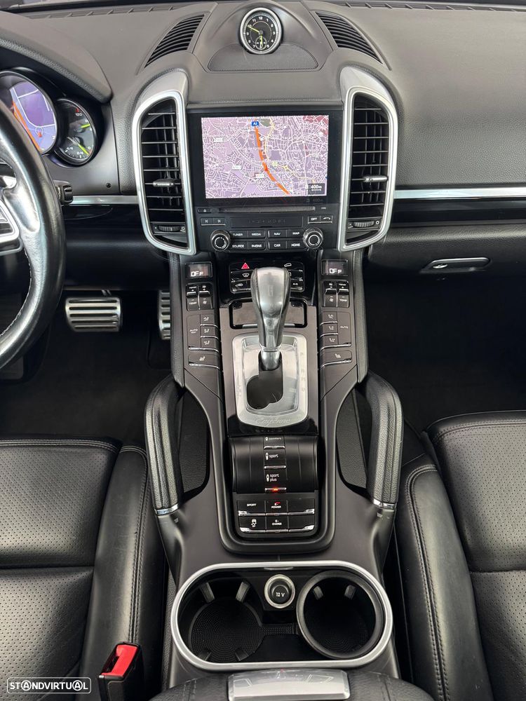 Porsche Cayenne S - 15