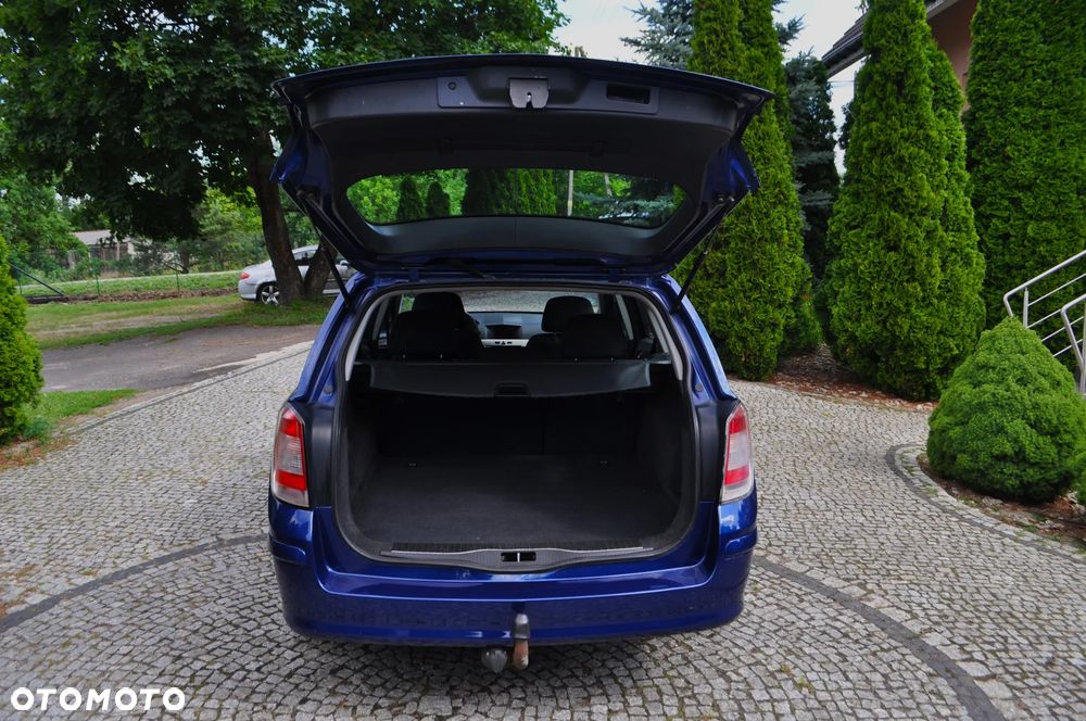 Opel Astra 1.4 NJoy - 10
