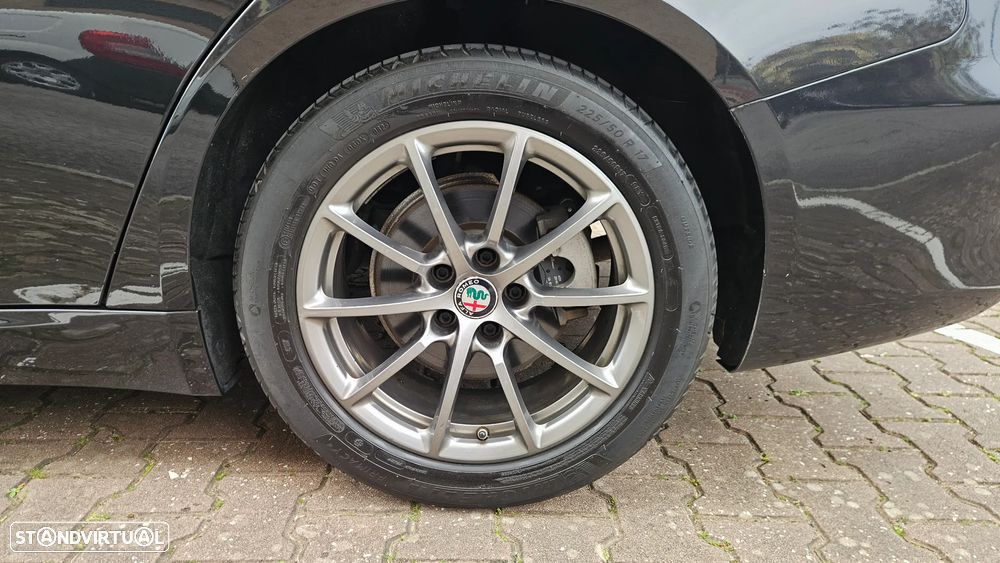 Alfa Romeo Giulia 2.2 D Super - 35