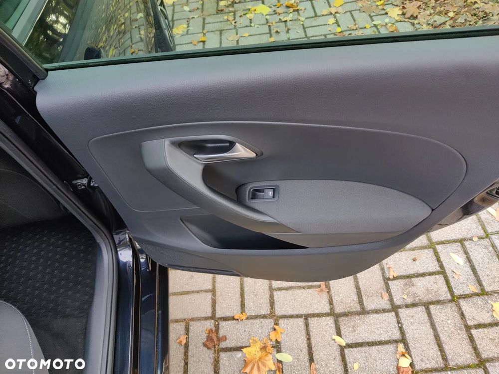 Volkswagen Polo - 25