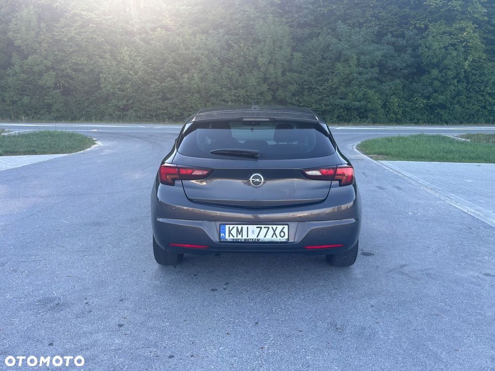 Opel Astra - 4