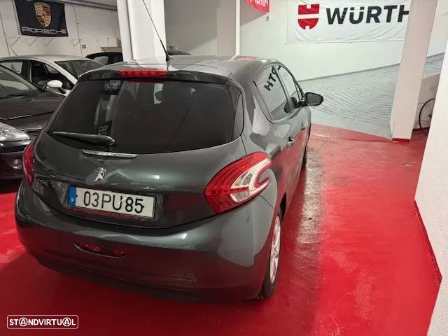 Peugeot 208 1.2 PureTech Active - 4