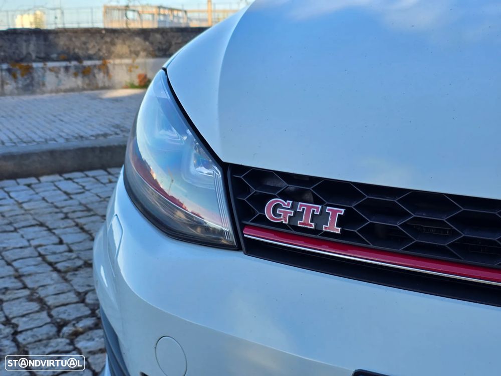VW Golf 2.0 TSi GTi DSG Performance - 9