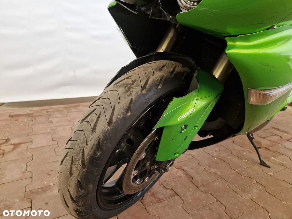 Kawasaki ZZR - 32
