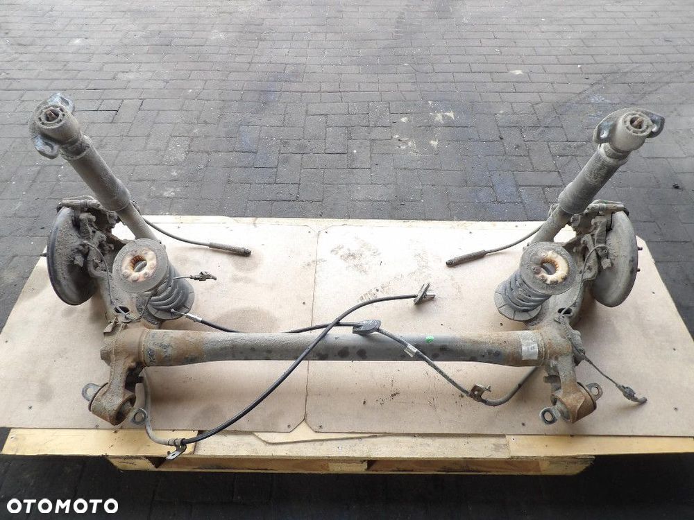 OPEL MOKKA TYLNA BELKA - 1