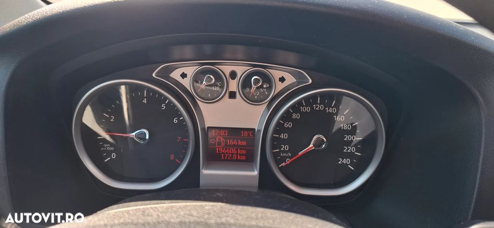 Ford Focus 1.6i Trend - 6