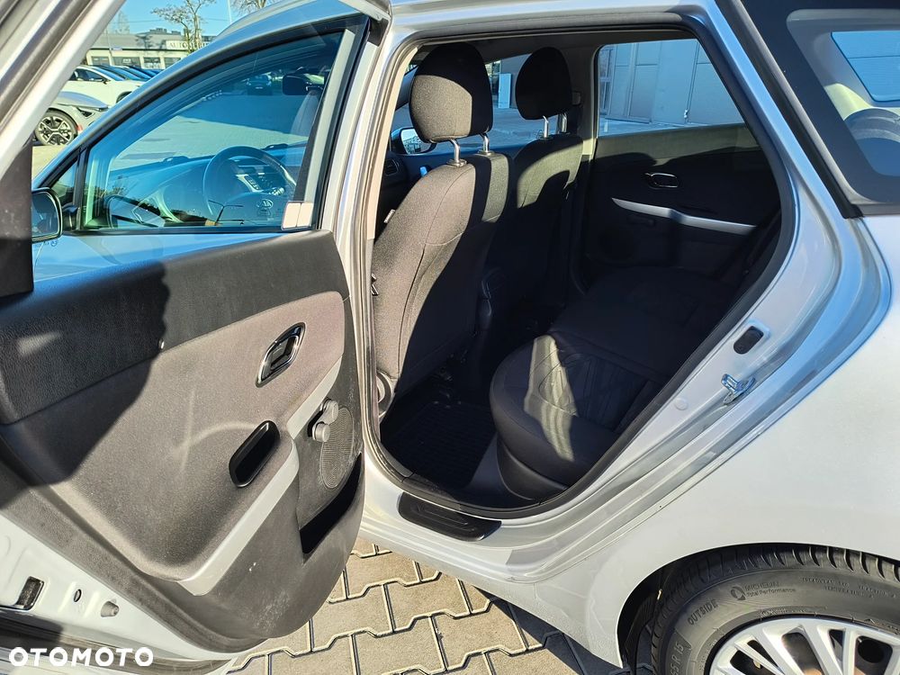 Kia Ceed 1.6 CRDi M - 11