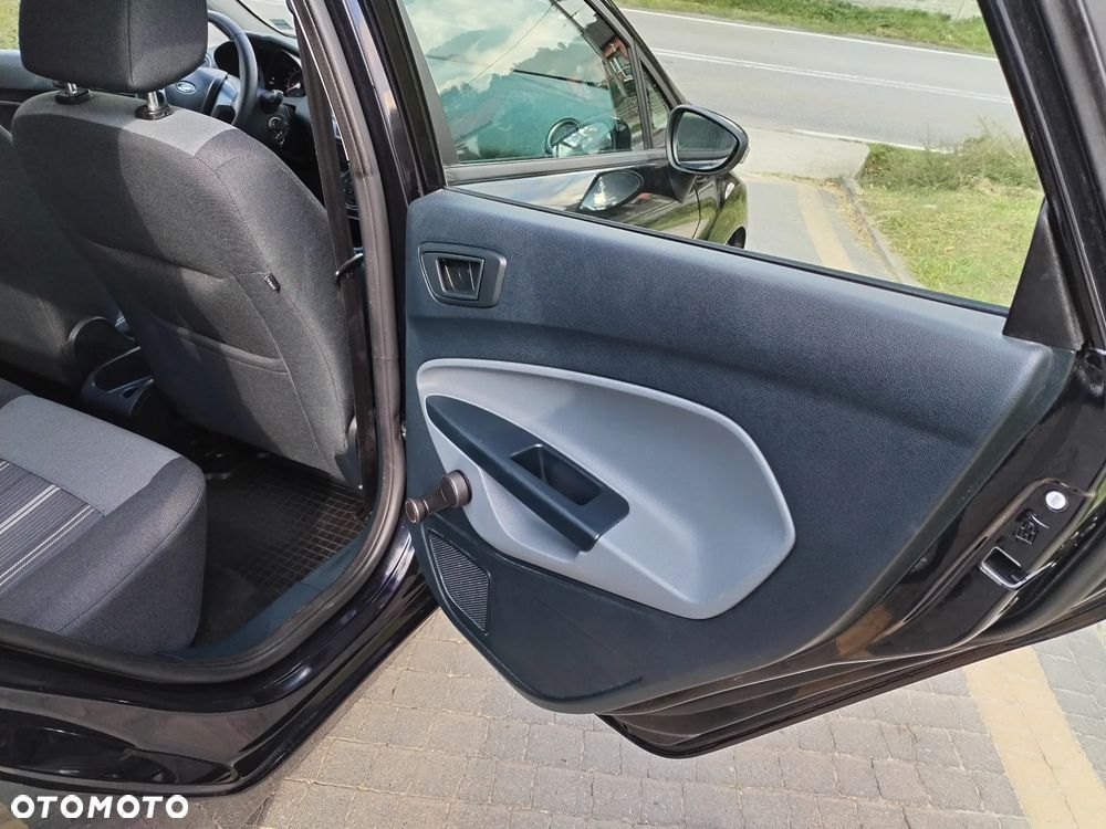 Ford Fiesta - 15