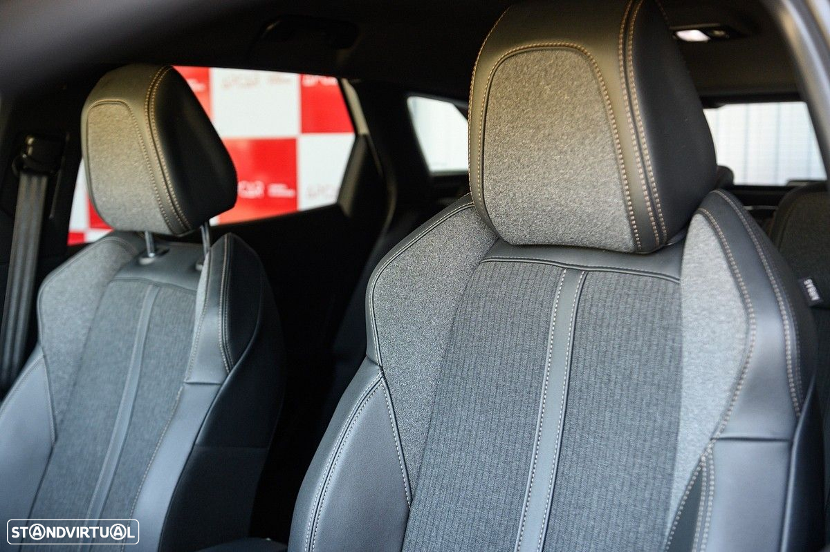 Peugeot 3008 1.2 PureTech GT Line EAT8 - 32