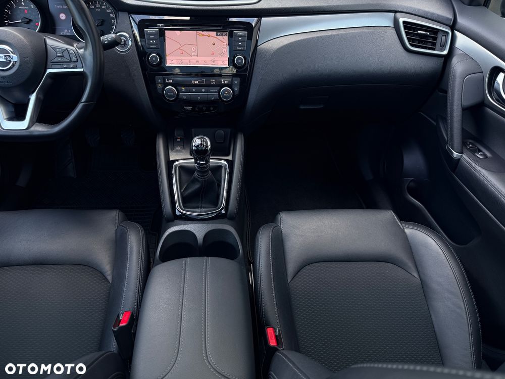 Nissan Qashqai 1.3 DIG-T Tekna - 17