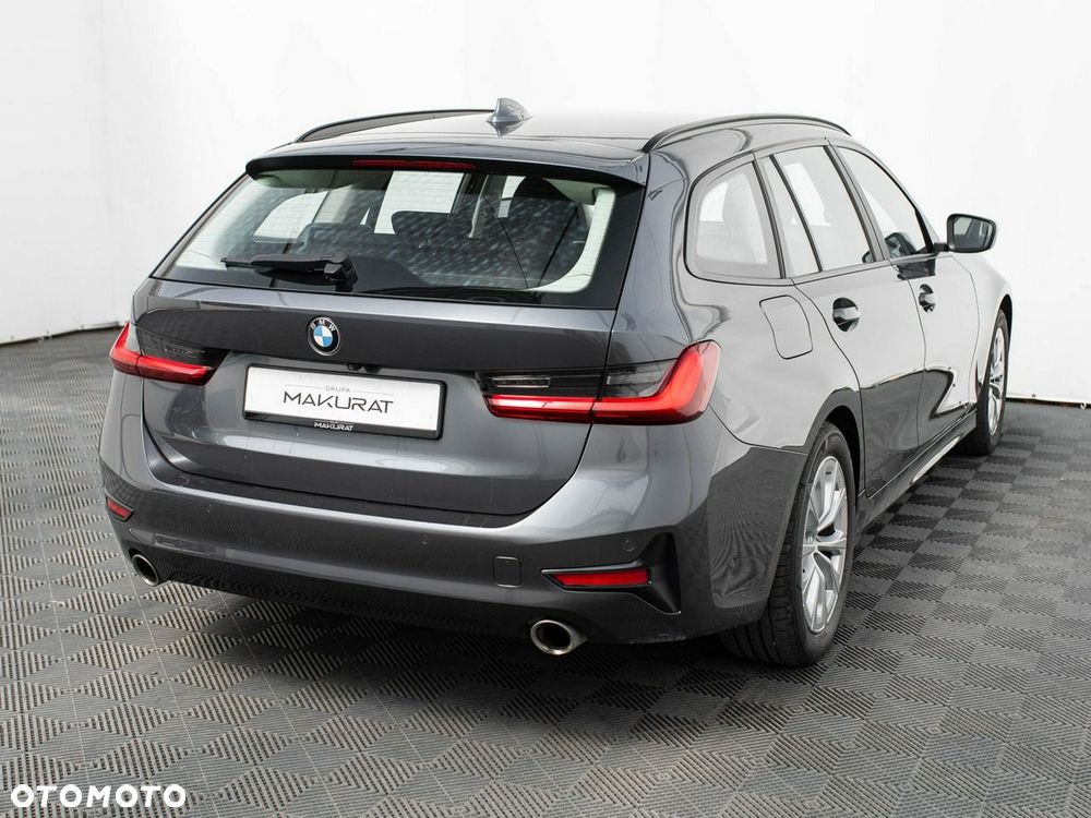 BMW Seria 3 318i - 6