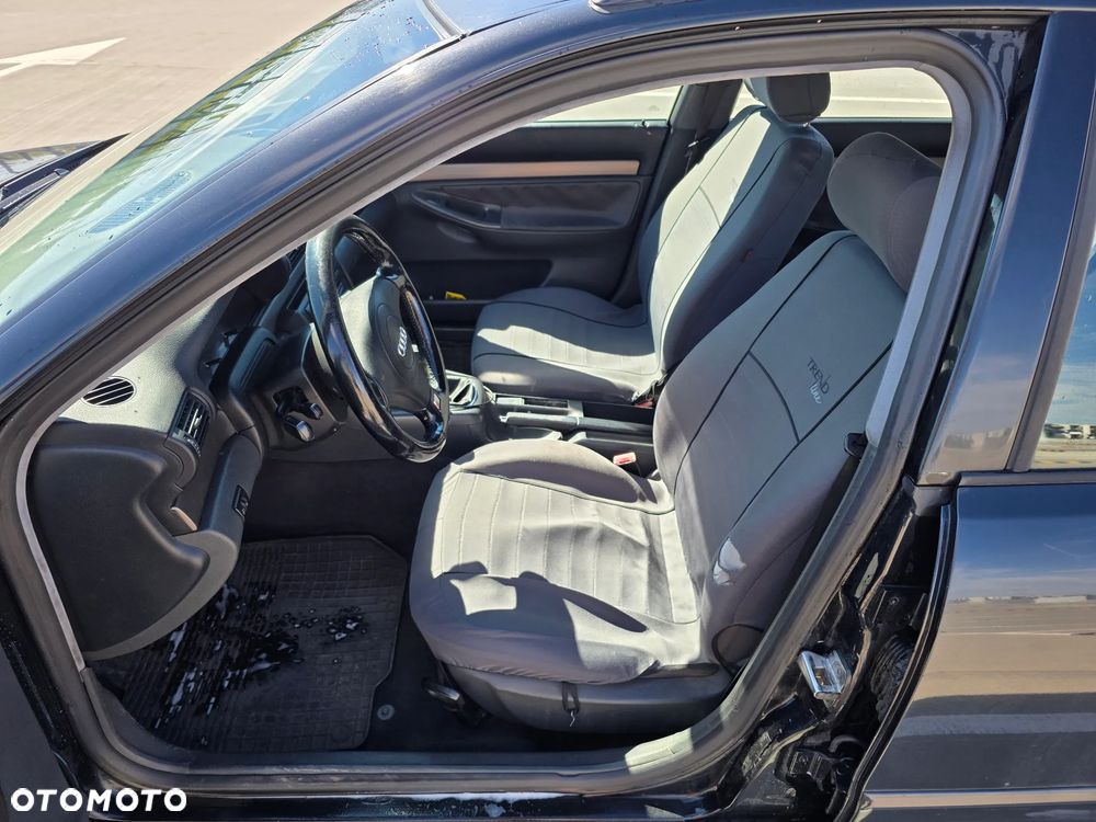 Audi A4 Avant 1.8 - 13