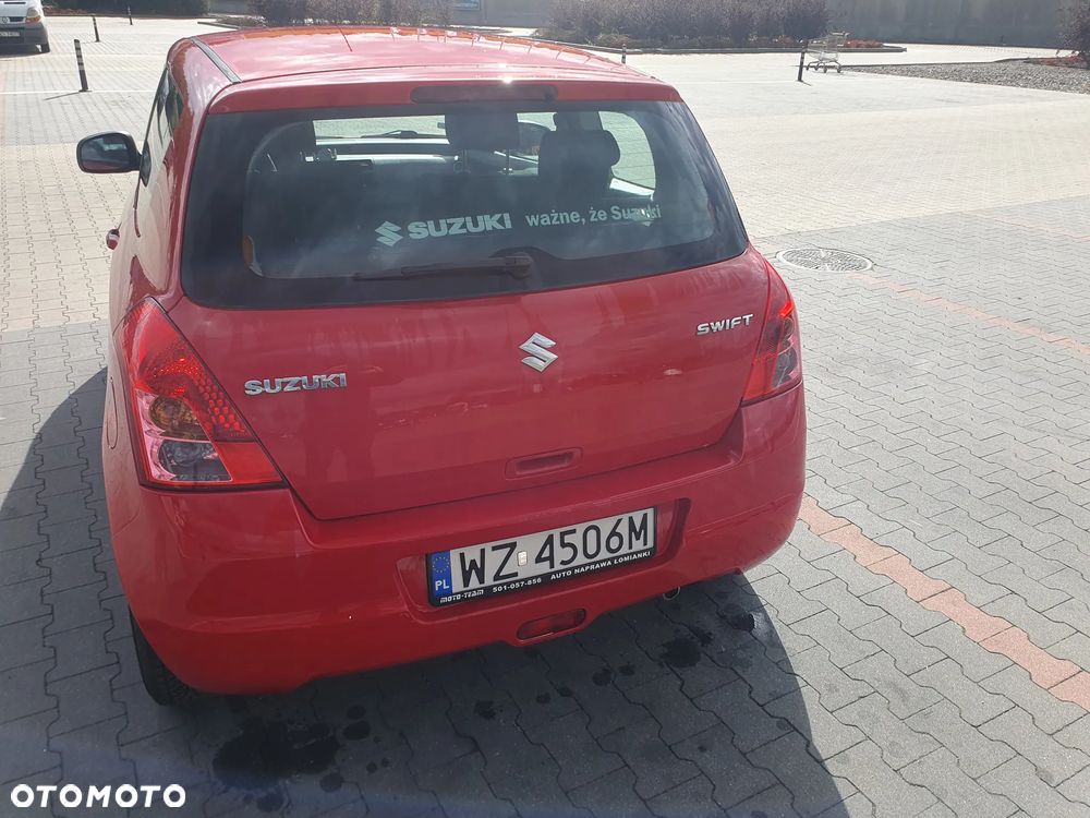 Suzuki Swift 1.3 Club - 9
