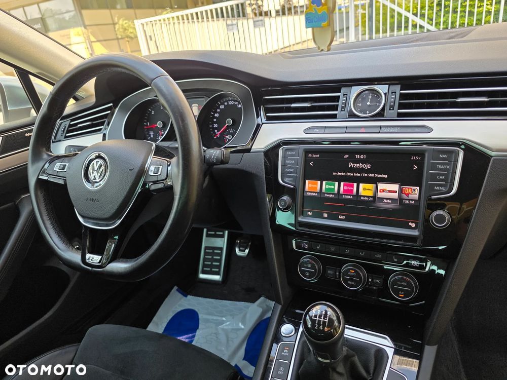 Volkswagen Passat 2.0 TDI BMT Highline - 9
